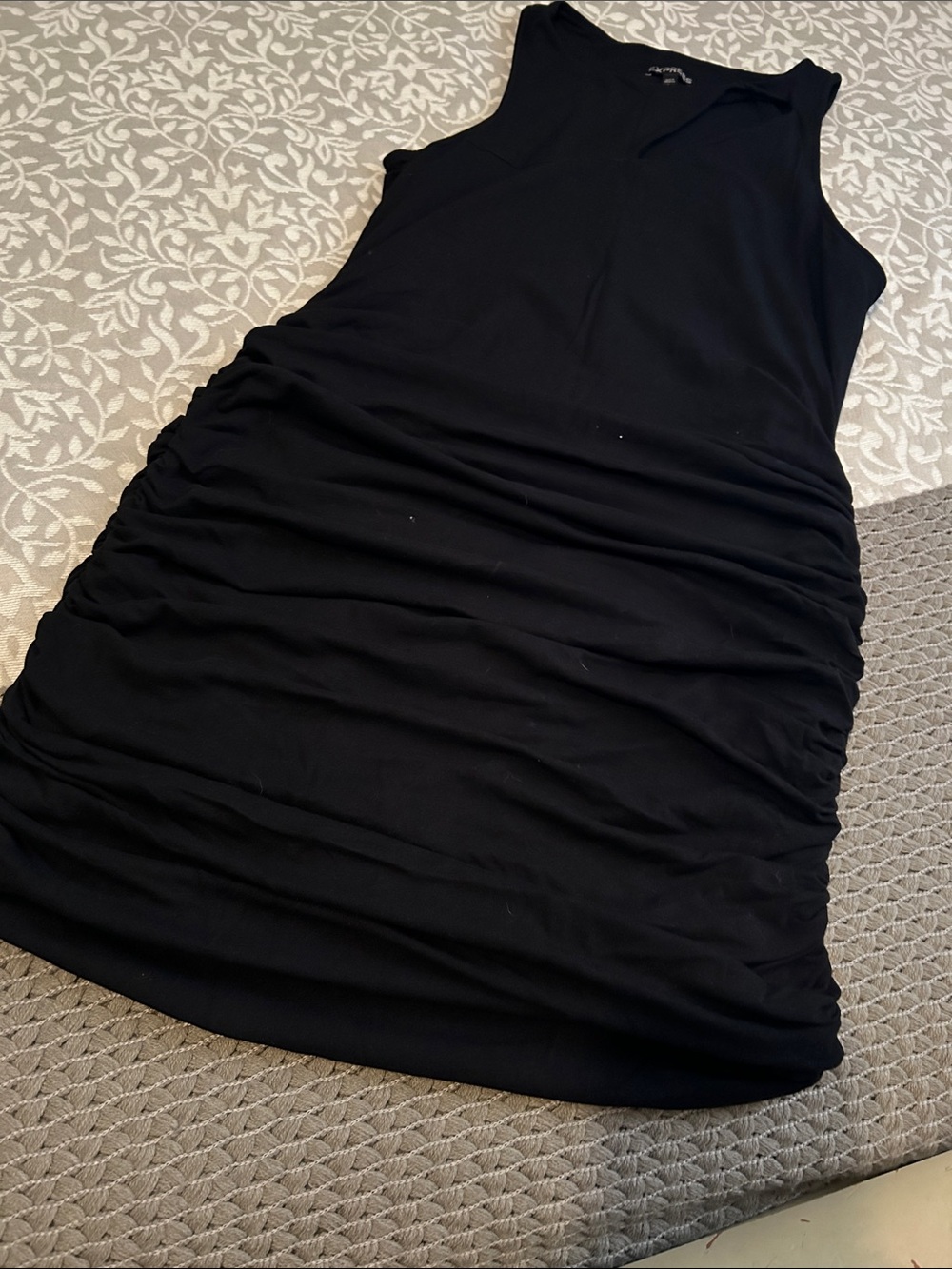 Liz Claiborne Black Sleeveless Ruched Sheath Dress